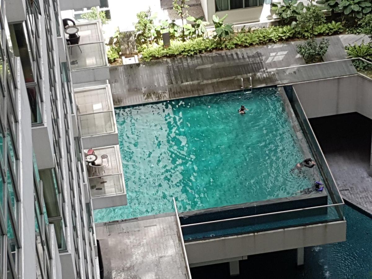 Starsbed Klcc Skyview Roof Pool Hostel Куала-Лумпур Екстер'єр фото