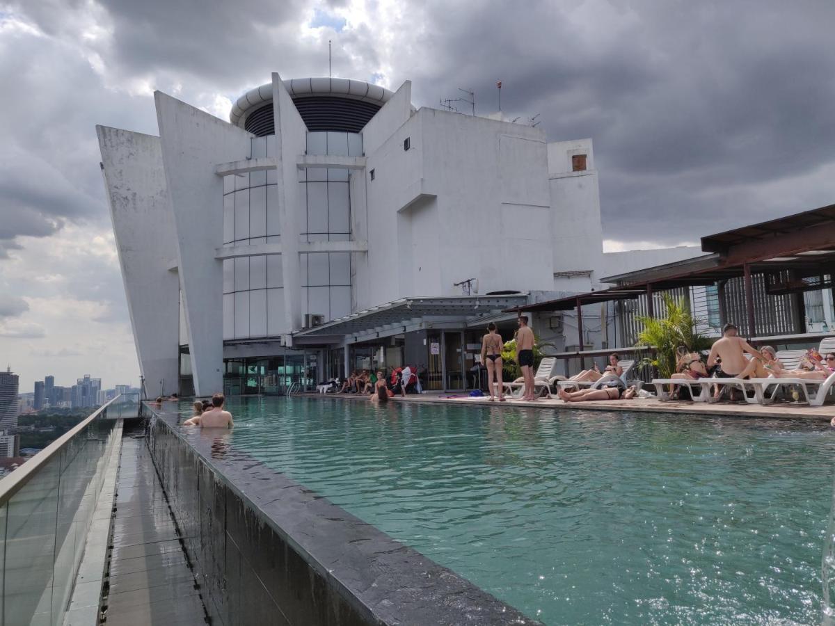 Starsbed Klcc Skyview Roof Pool Hostel Куала-Лумпур Екстер'єр фото